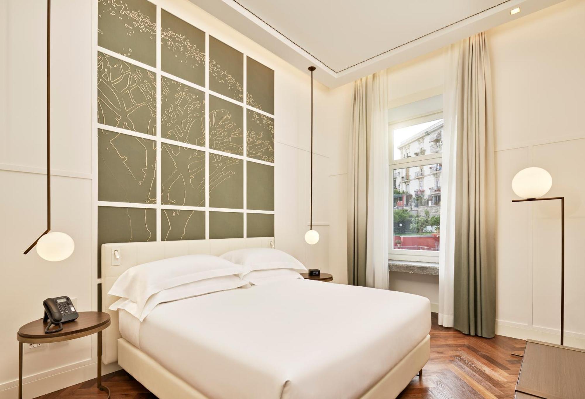 De Bonart Naples, Curio Collection By Hilton Hotel Eksteriør billede